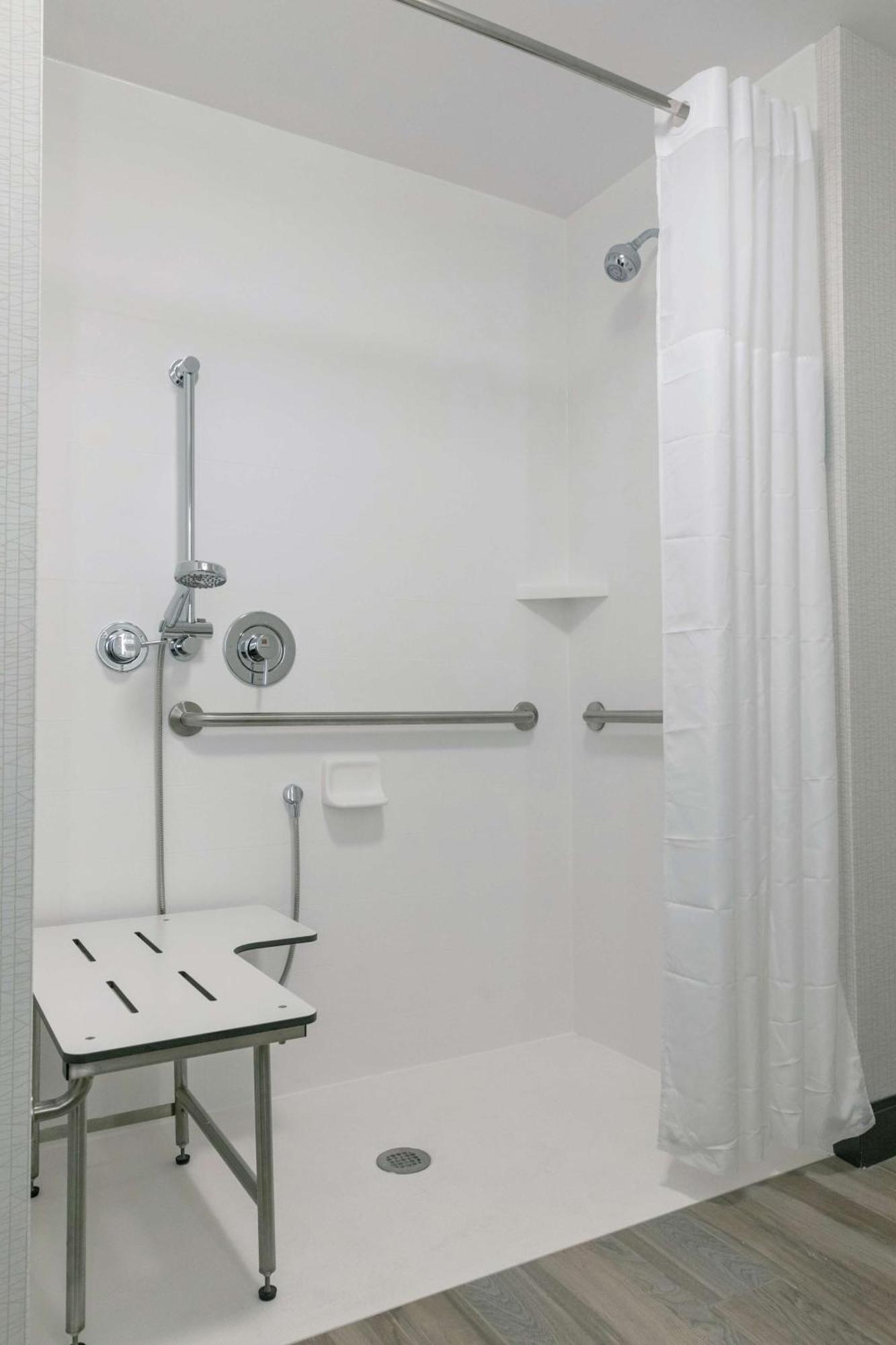 Hampton Inn Black Mountain Buitenkant foto