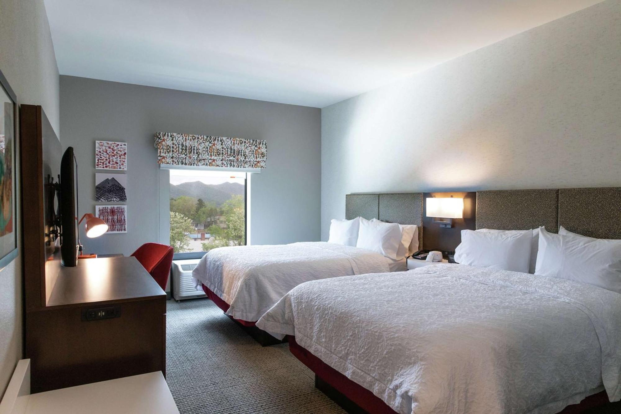 Hampton Inn Black Mountain Buitenkant foto